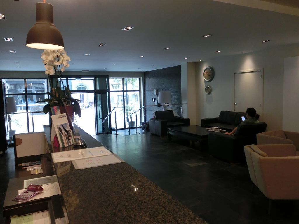 Hotel Aviation Saint-Gilles Экстерьер фото